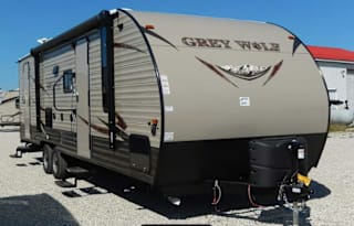 Relax and Enjoy a Getaway in this 2016 Grey Wolf!