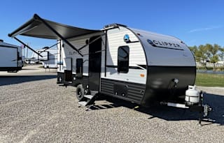 2022 Coachmen RV Clipper Ultra-Lite 182DBU