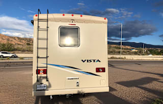 2022 Winnebago Vista 31B