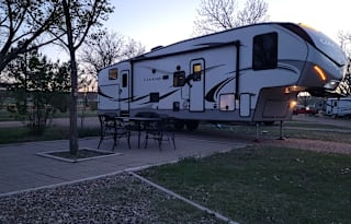 2021 Keystone RV Cougar Half-Ton Series 32BHS