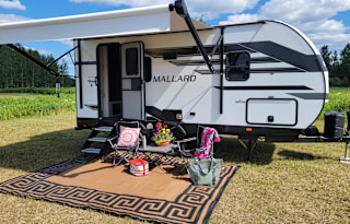 The Lutz's Beach House - 2022 Mallard Heartland