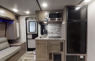 Lightweight but loaded bunkhouse