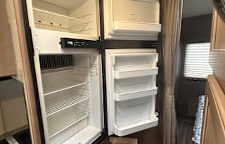 2018 Thor Motor Coach Four Winds 22B