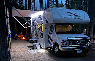 2021 Thor Motor Coach Magnitude GA22