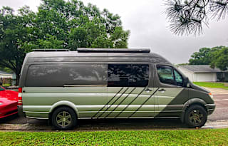 Mercedes Sprinter Van - Modern Build for Off-Grid!