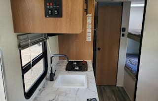 2022 Prime Time RV Avenger LT 17BHS