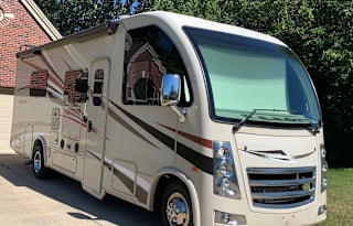 2018 Thor Motor Coach Vegas 24 1