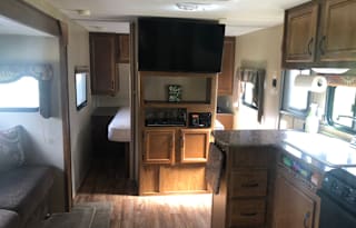 Family Fun RV! Fully Stocked!