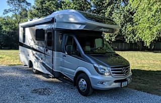 Melbourne Prestige 24LP, Easy To Drive and Park