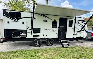 Hassle-Free! Delivered & Setup- Bunkbed Camper