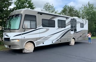 2012 Thor Motor Coach Daybreak 34SD
