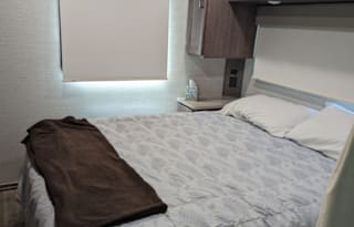2020 Class C RV – Sleeps 8, Family-Friendly