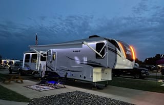 2022 Jayco Eagle with Bunk Room and Loft