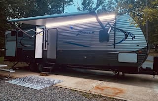 2018 CrossRoads RV Zinger ZR33BH