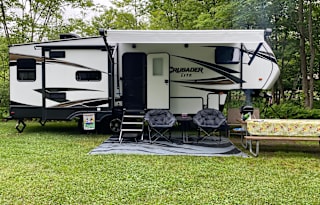 J&M's clean, child/pet friendly 2020 Crusader