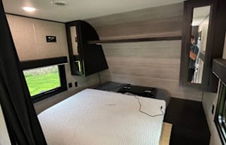 Zeus the 2022 Bunkhouse (Sleeps 8)