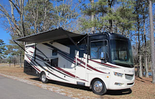 2015 Forest River RV Georgetown XL 334QSF