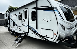 2022 Coachmen RV Freedom Express Liberty Edition 310BHDSLE