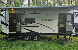 2018 Venture RV SportTrek 251VRK