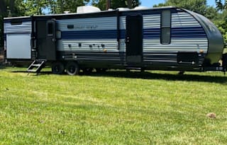 9 Person- Family Friendly & Amenity Loaded