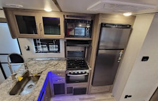 2021 CrossRoads RV Zinger ZR320FB (4066)