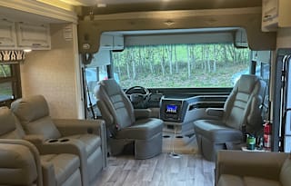 2022 Entegra Coach Vision XL 34G