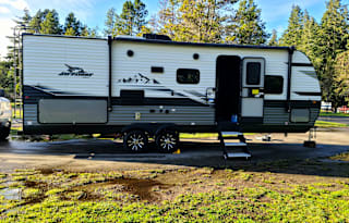 Beautiful Brand NEW Fully Stocked 2023 Bunkhouse