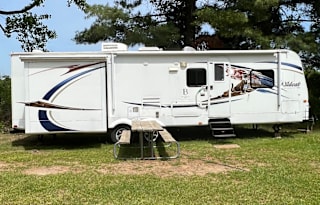 2011 Forest River RV Wildcat extraLite 30BHS