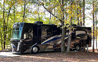 2018 Thor Motor Coach Aria 3901