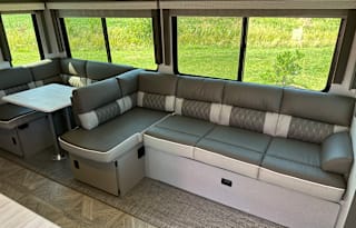Platinum Adventure Bunkhouse