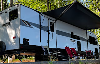 2024 Wildwood Platinum RV. (DELIVERY ONLY)