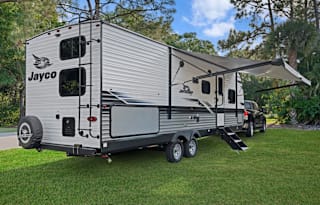 Pab & Tay’s Family Friendly RV Rental! SLEEPS 10!!