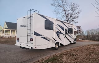 2024 Thor Motor Coach Freedom Elite 28HE