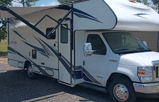 2021 Winnebago Outlook White Edition * Solar*Airpo