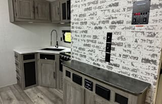 Beautiful 30' Bunkhouse Stocked For Your Adventure
