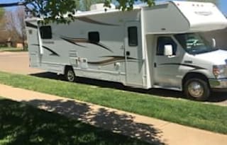 2014 Winnebago Minnie Winnie 31K