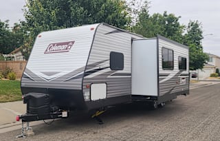 Dutchmen RV Coleman Lantern Series 263BHWE