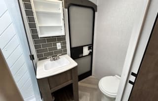 2022 Forest River RV Salem 32BHDS/Door County