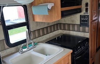 2011 Winnebago Access 31C