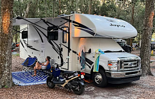Great Family Getaway w/ Slide-Out.