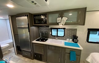 2021 Dutchmen RV KODIAK SE 22SBH 2021