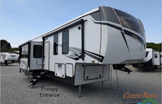 Luxury Glamping on Wheels