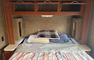 2013 Thor Motor Coach ACE 30 1