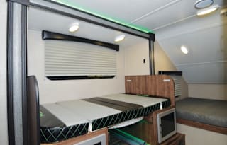 2018 Travel Lite Falcon F-23TH