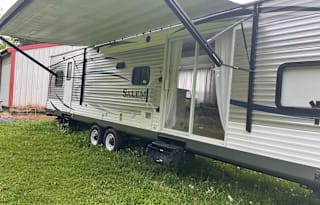 Big, bright, modern home on wheels