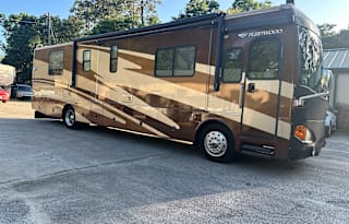 2005 Fleetwood RV Excursion 39s