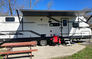 2021 Dutchmen RV Kodiak Ultra-Lite 283BHSL