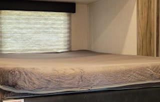Big Camper Sleeps 8 North Central Florida