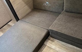 New '22 Jayco 6-8 Sleeper, Perfect Family Comfort