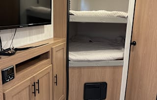 Jomama's Super Fun Camper